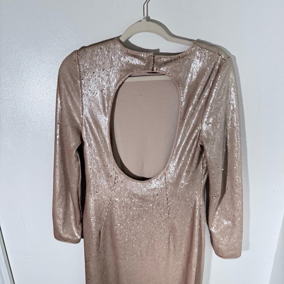 NWT Halston Heritage Buff & Gold Long Sleeve Sequin Maxi Gown - Picture 12 of 12